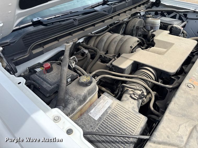 image for item EX4493 2019 Chevrolet Silverado 1500 Ext. Cab pickup truck