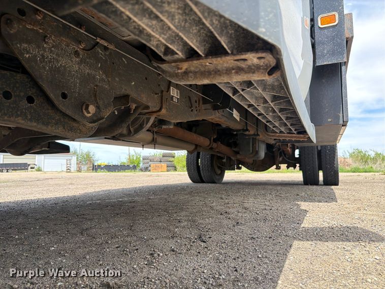 image for item EX4494 2015 Ford F450 Super Duty flatbed truck
