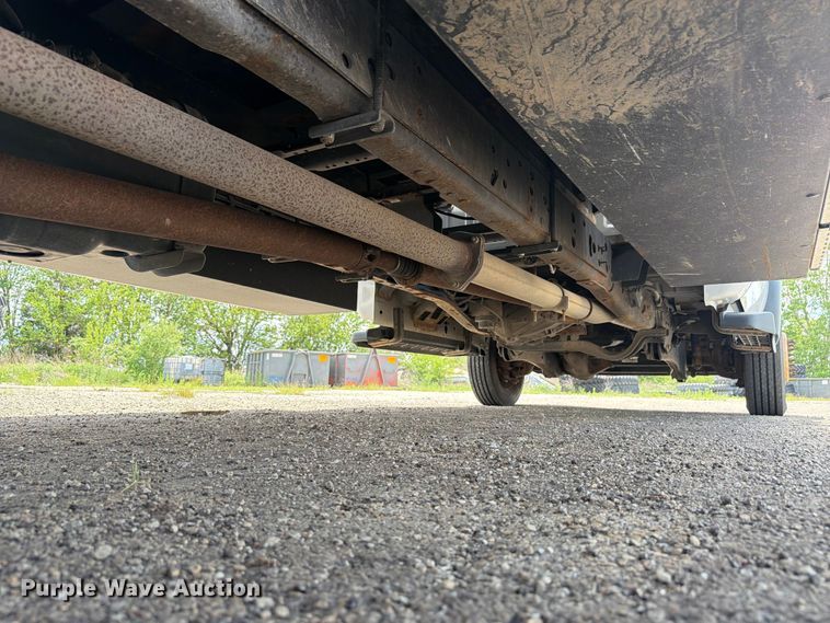 image for item EX4494 2015 Ford F450 Super Duty flatbed truck