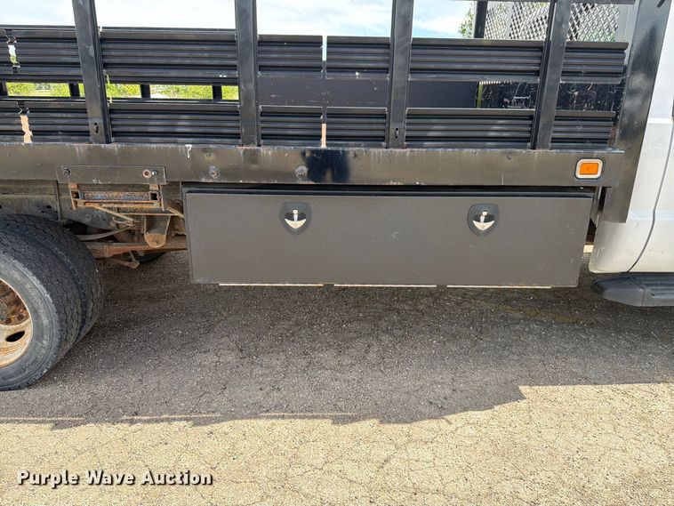 image for item EX4494 2015 Ford F450 Super Duty flatbed truck