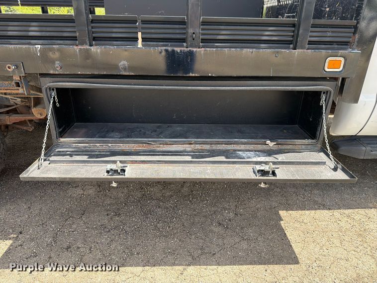 image for item EX4494 2015 Ford F450 Super Duty flatbed truck