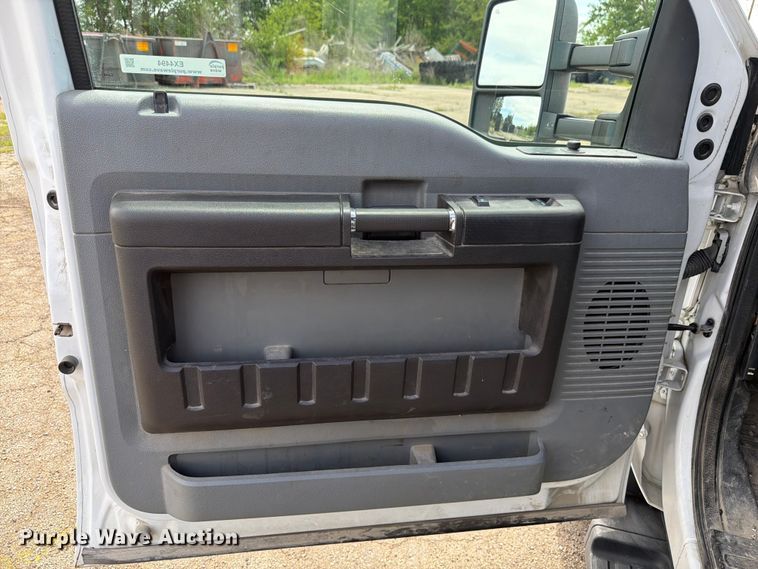 image for item EX4494 2015 Ford F450 Super Duty flatbed truck
