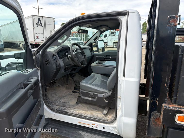 image for item EX4494 2015 Ford F450 Super Duty flatbed truck