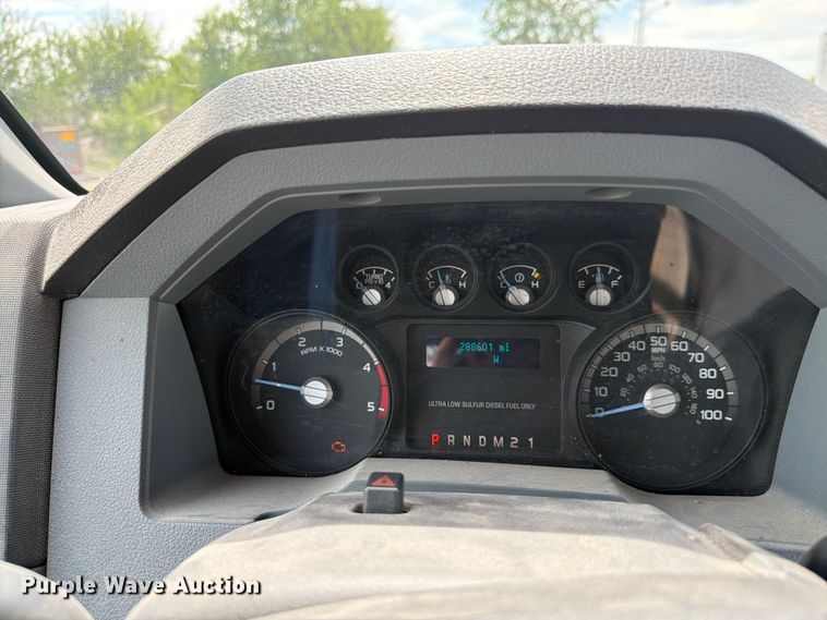 image for item EX4494 2015 Ford F450 Super Duty flatbed truck