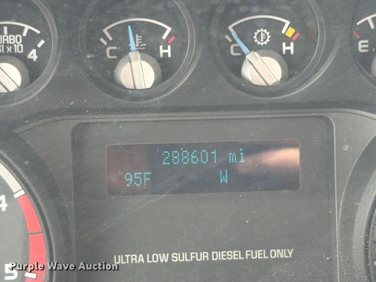 image for item EX4494 2015 Ford F450 Super Duty flatbed truck