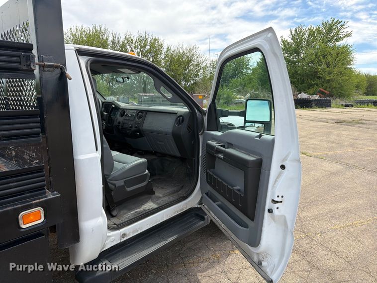 image for item EX4494 2015 Ford F450 Super Duty flatbed truck