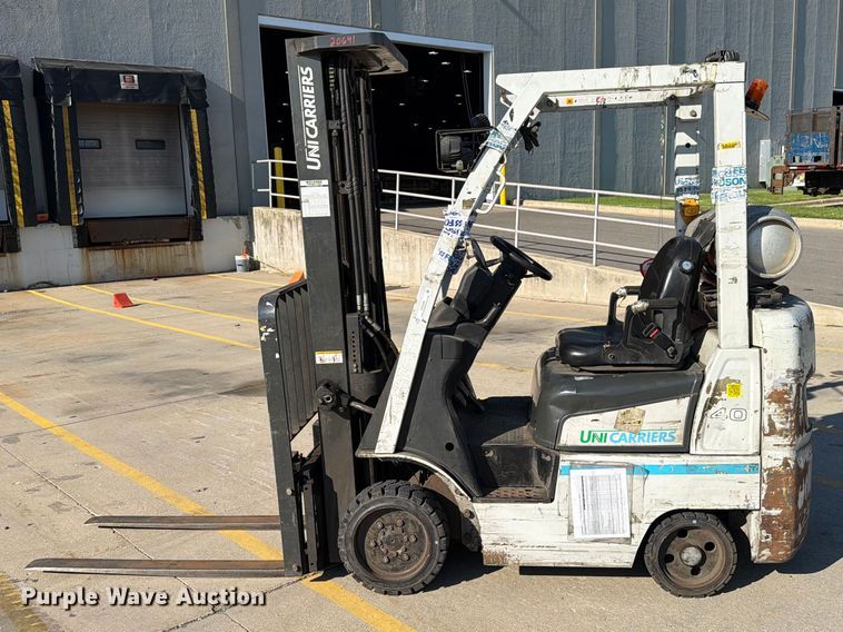 image for item EX4496 2016 UniCarriers CFS40 forklift