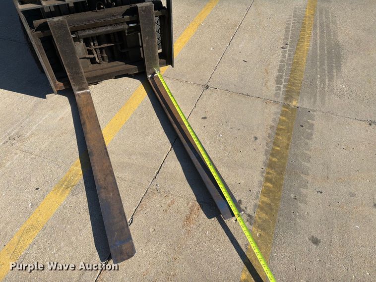 image for item EX4496 2016 UniCarriers CFS40 forklift