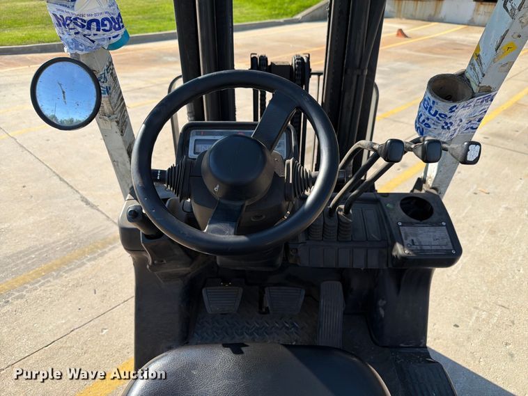 image for item EX4496 2016 UniCarriers CFS40 forklift