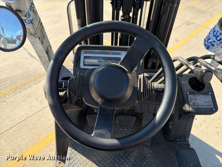 image for item EX4496 2016 UniCarriers CFS40 forklift