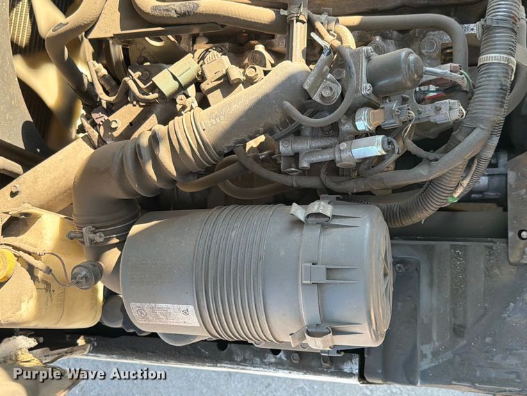 image for item EX4496 2016 UniCarriers CFS40 forklift