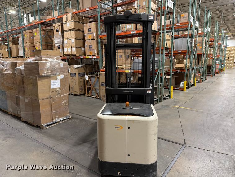 image for item EX4497 2017 Crown SP3500-30 order picker