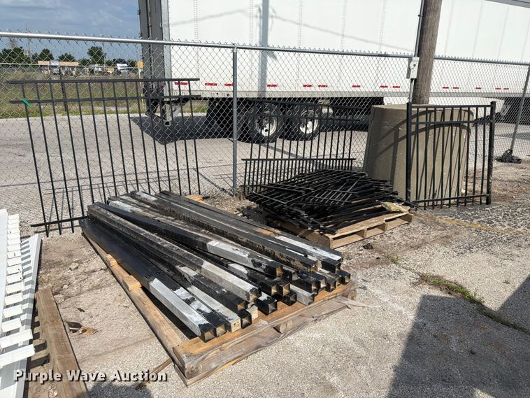 Aluminum fencing