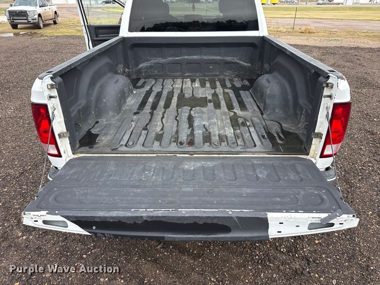 image for item FB6670 2014 RAM 1500 Ext. Cab pickup truck