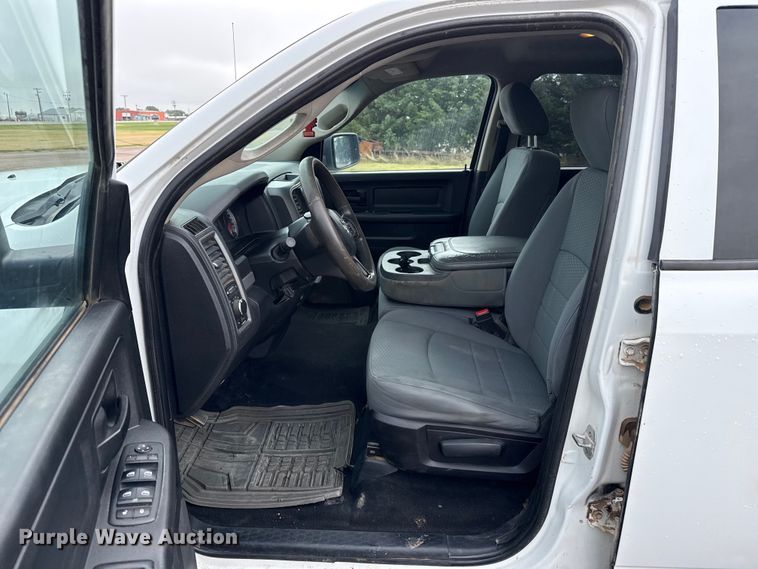 image for item FB6670 2014 RAM 1500 Ext. Cab pickup truck