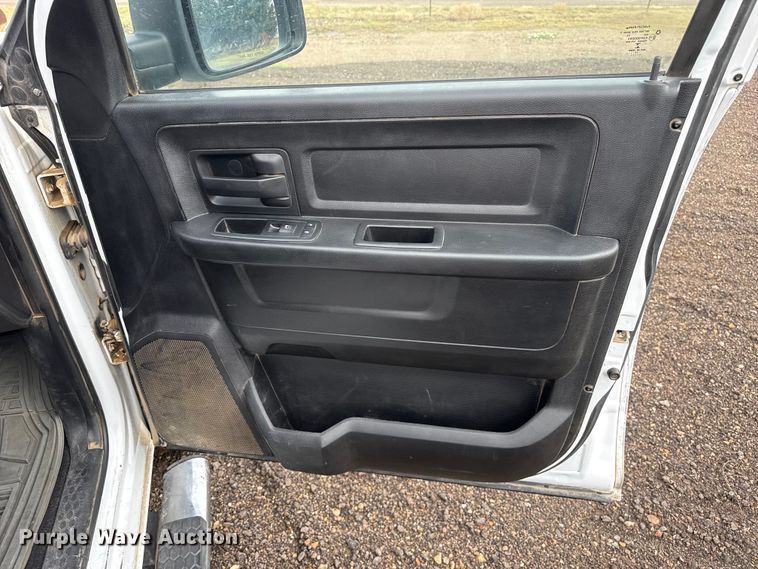 image for item FB6670 2014 RAM 1500 Ext. Cab pickup truck