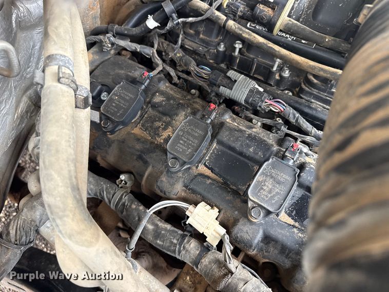 image for item FB6670 2014 RAM 1500 Ext. Cab pickup truck