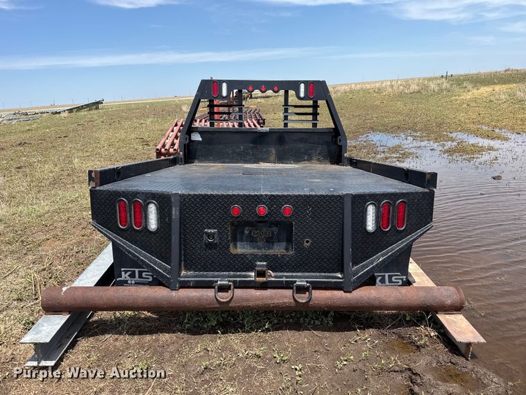 image for item FB6733 Bradford Built flatbed
