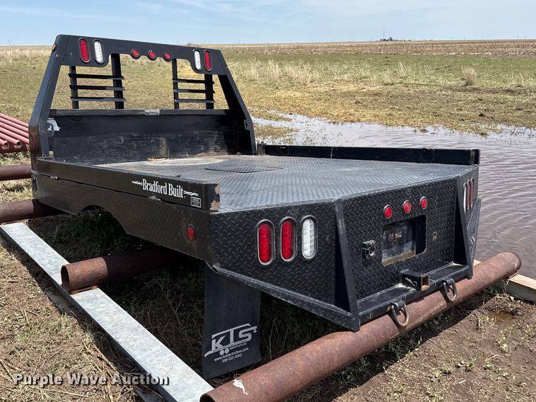 image for item FB6733 Bradford Built flatbed
