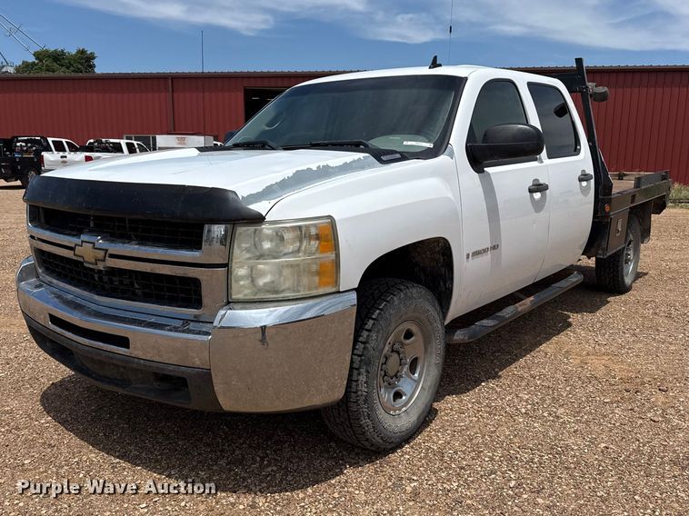 2009 Chevrolet Silverado 2500HD Crew Cab flatbed pickup truck