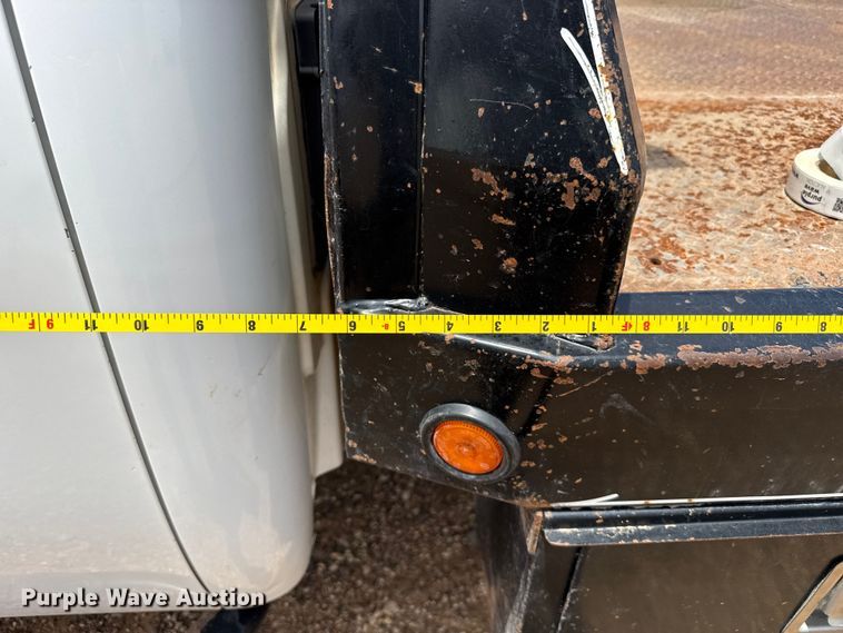 image for item FB6734 2009 Chevrolet Silverado 2500HD Crew Cab flatbed pickup truck