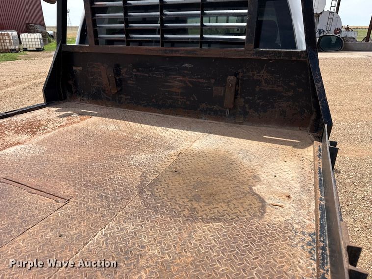 image for item FB6734 2009 Chevrolet Silverado 2500HD Crew Cab flatbed pickup truck