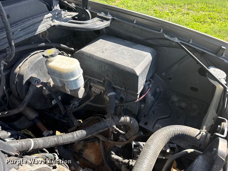 image for item FB6736 2012 GMC Sierra 1500 Crew Cab pickup truck
