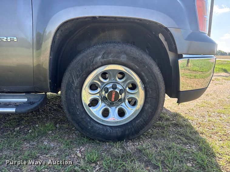 image for item FB6736 2012 GMC Sierra 1500 Crew Cab pickup truck