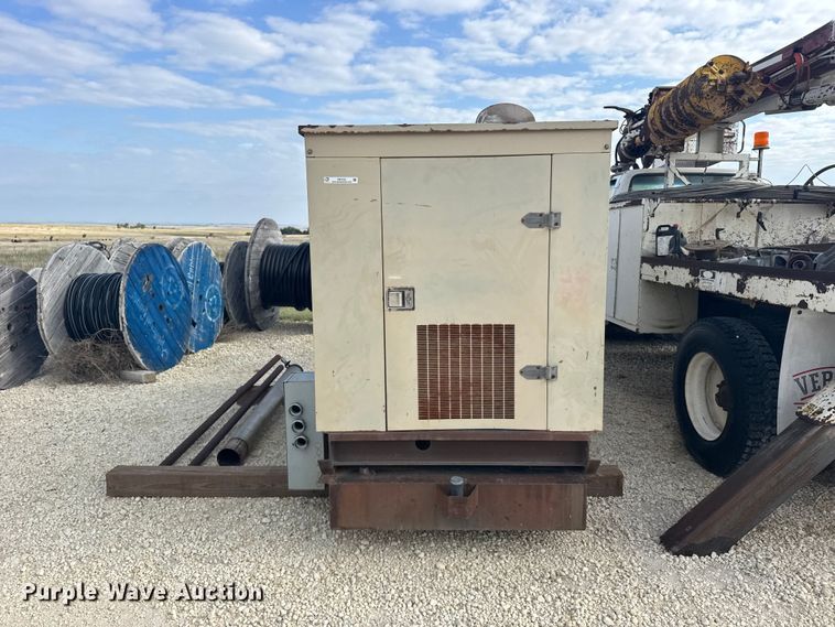 image for item FB7435 Generac 3286B-1266B generator