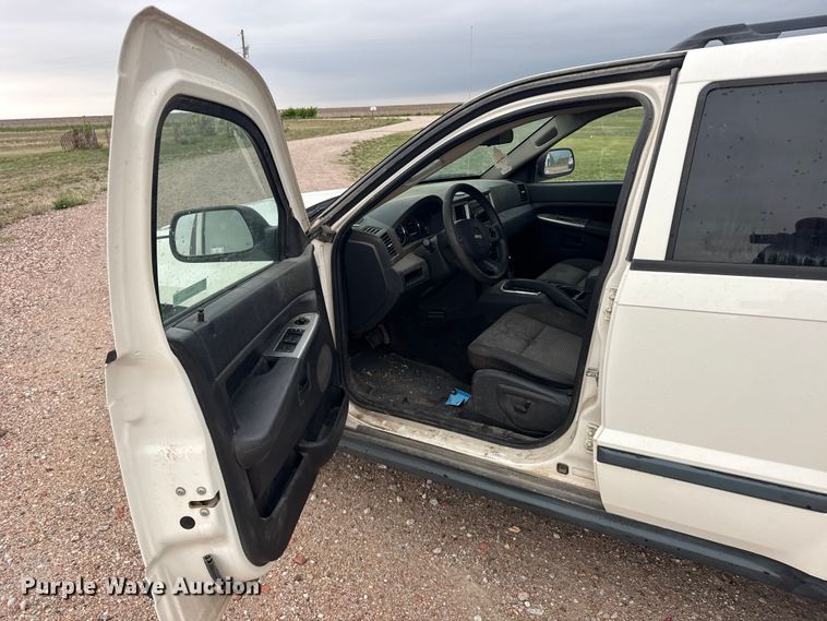 image for item FB7437 2008 Jeep Grand Cherokee SUV