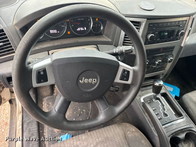 image for item FB7437 2008 Jeep Grand Cherokee SUV