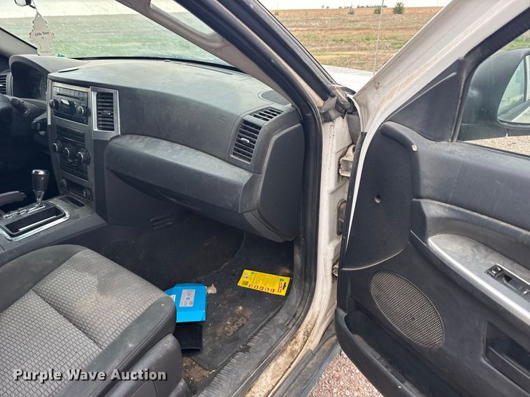 image for item FB7437 2008 Jeep Grand Cherokee SUV