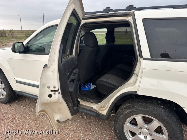 image for item FB7437 2008 Jeep Grand Cherokee SUV