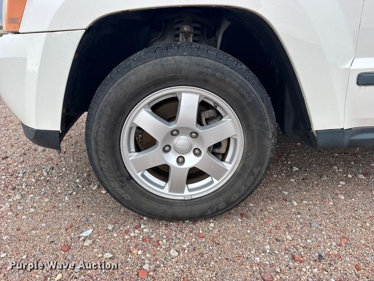 image for item FB7437 2008 Jeep Grand Cherokee SUV