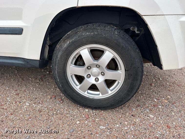 image for item FB7437 2008 Jeep Grand Cherokee SUV
