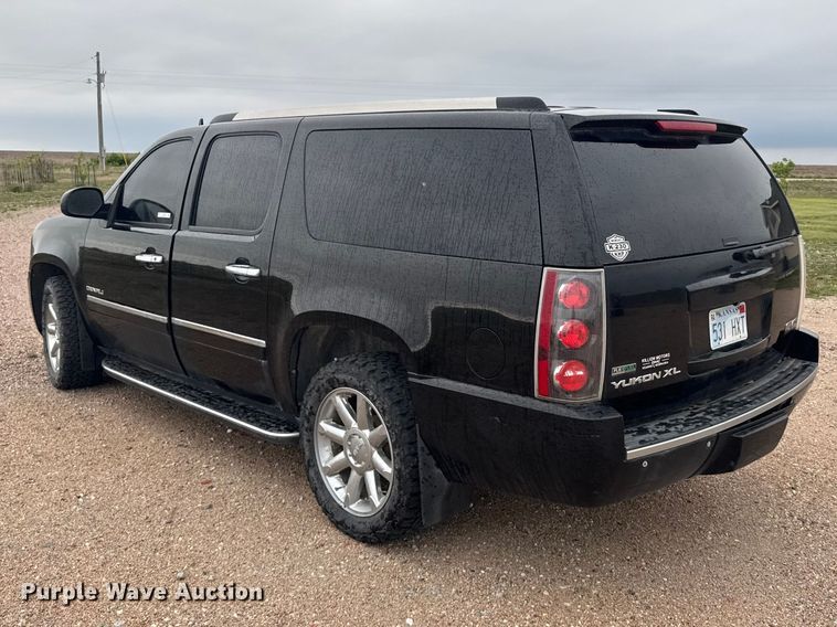 image for item FB7438 2012 GMC Yukon SUV