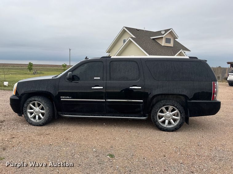 image for item FB7438 2012 GMC Yukon SUV
