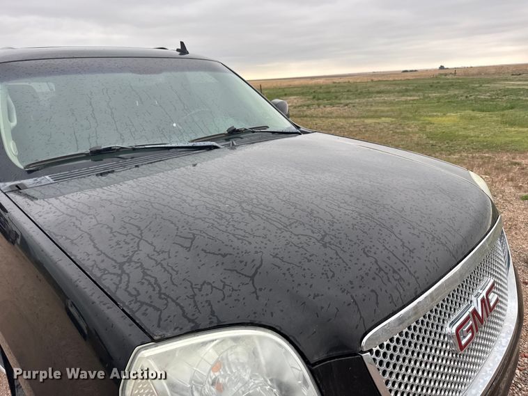 image for item FB7438 2012 GMC Yukon SUV