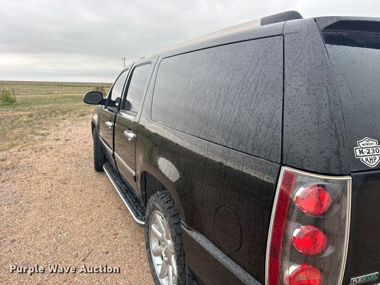 image for item FB7438 2012 GMC Yukon SUV