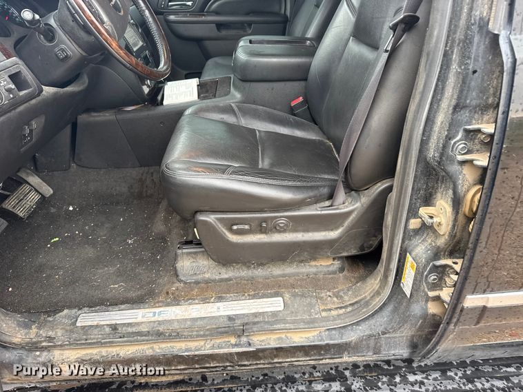 image for item FB7438 2012 GMC Yukon SUV