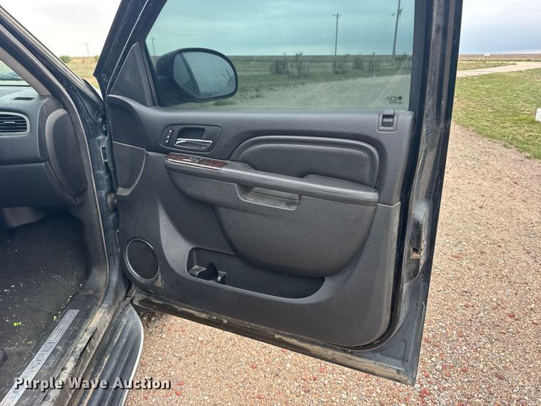 image for item FB7438 2012 GMC Yukon SUV