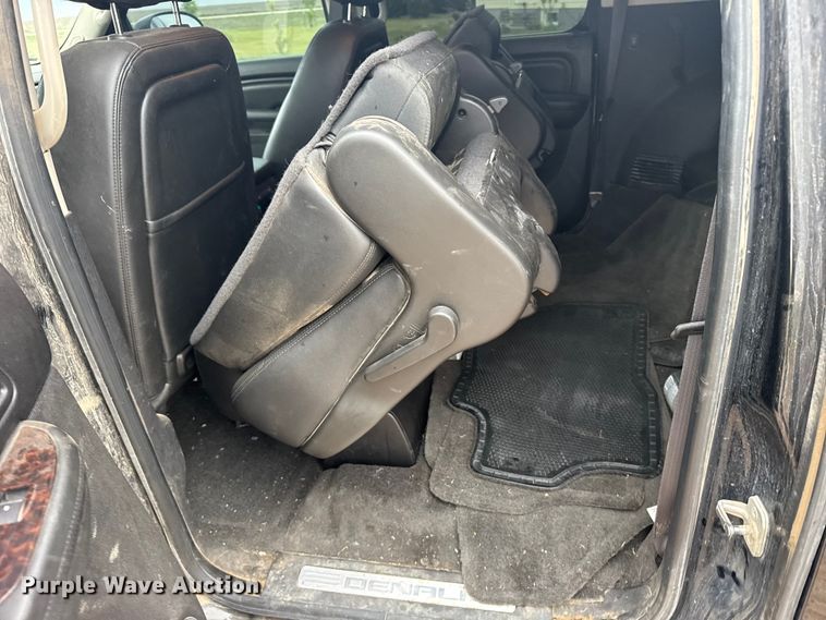 image for item FB7438 2012 GMC Yukon SUV