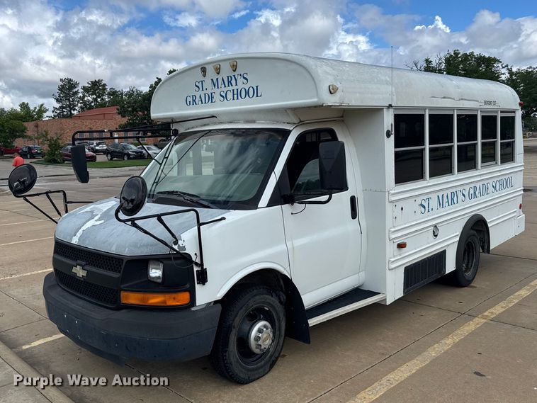 2003 Chevrolet Express school bus