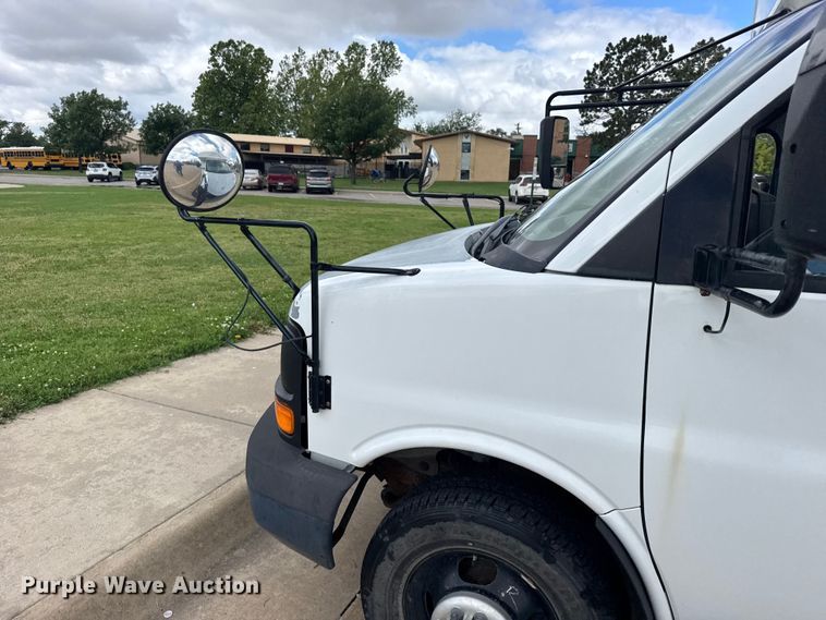 image for item FB7452 2003 Chevrolet Express school bus