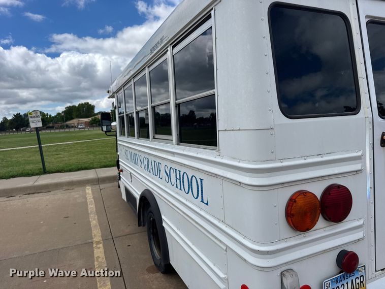 image for item FB7452 2003 Chevrolet Express school bus