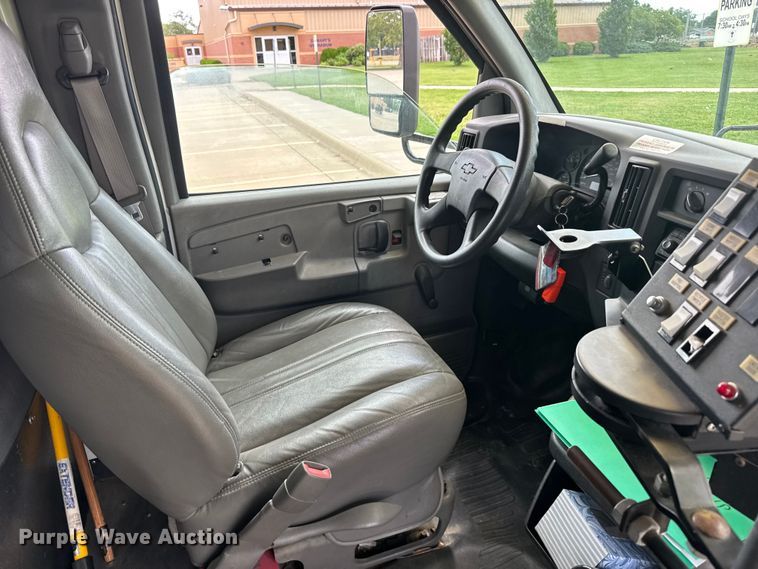 image for item FB7452 2003 Chevrolet Express school bus
