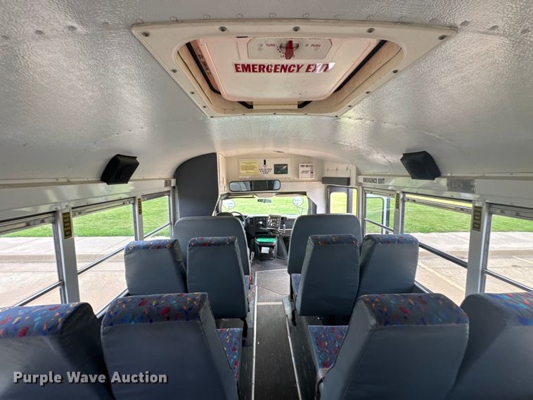 image for item FB7452 2003 Chevrolet Express school bus