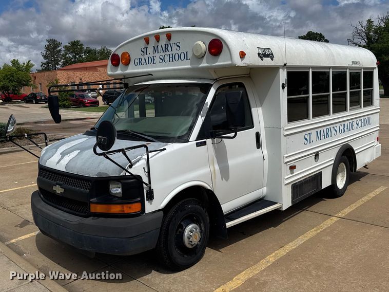 2003 Chevrolet Express school bus