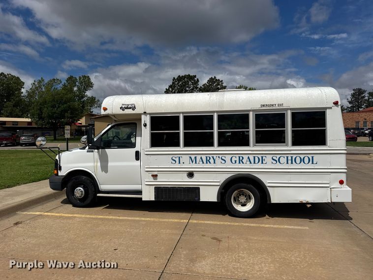 image for item FB7453 2003 Chevrolet Express school bus