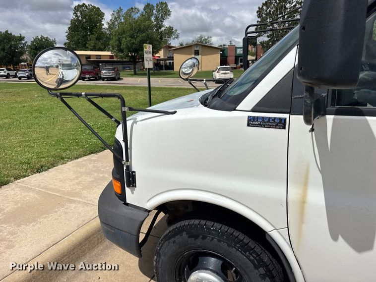 image for item FB7453 2003 Chevrolet Express school bus